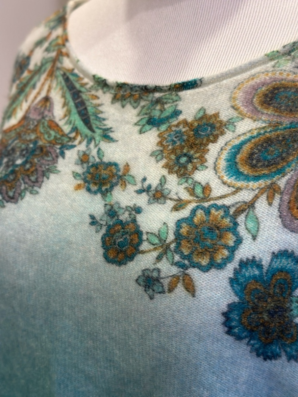 Pilcro Cashmere Teal Gradient Floral Long Sleeve Top - Picture 6 of 13
